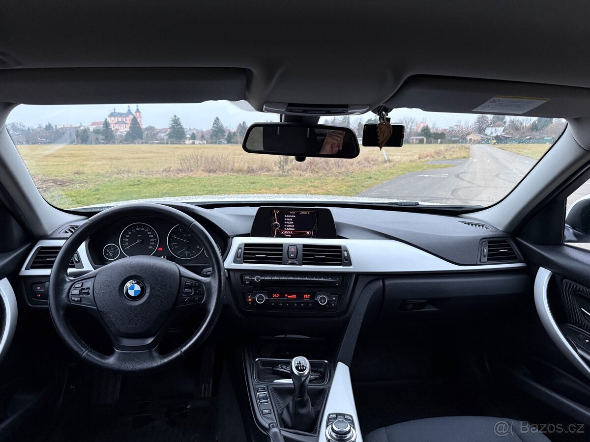 Prodám BMW F30 320D 135 kw r.v. 2012 - 8