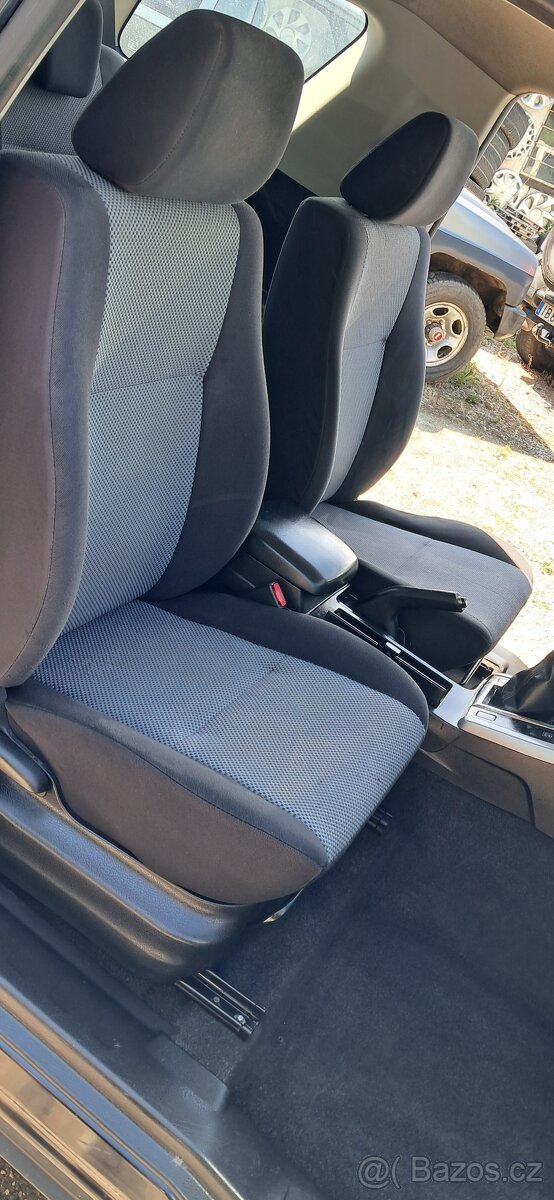 Suzuki Grand Vitara ll 1.6 benzin 4x4 z Talianska bez korozi - 8