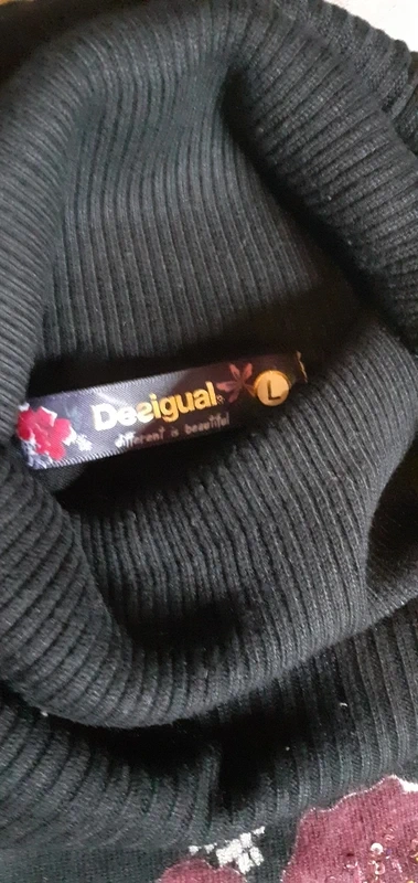 Svetr s rolákem DESIGUAL vel.40 - 8