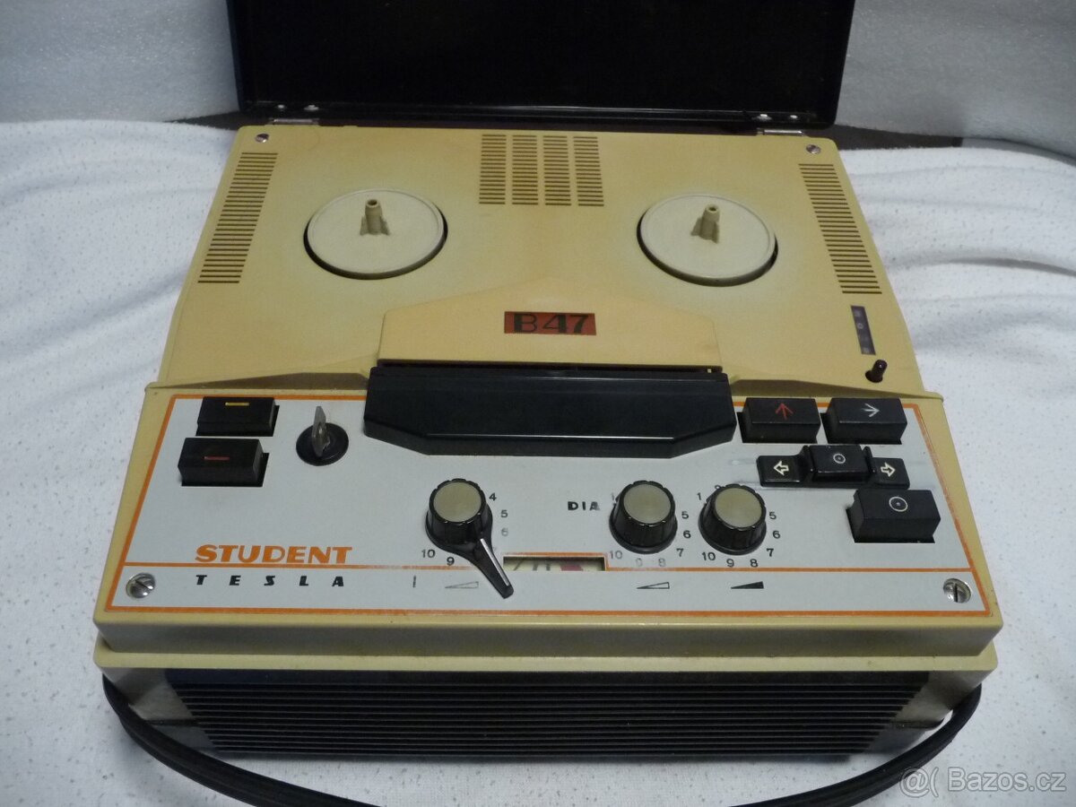 Magnetofon TESLA - 8