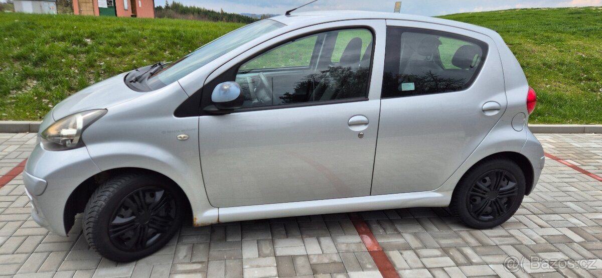 Toyota Aygo 2007 - 4 dvířko - 8