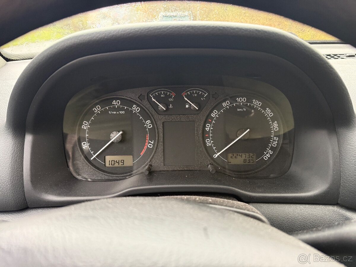 Škoda Octavia 1.6 75kw - 8