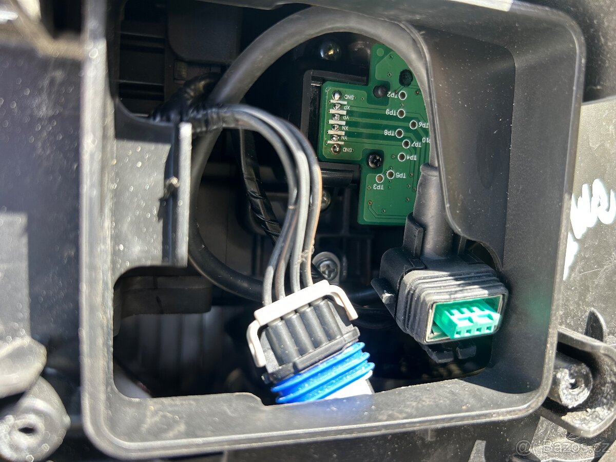 Světlomet Opel Mokka 2012-2019 pravé - 8