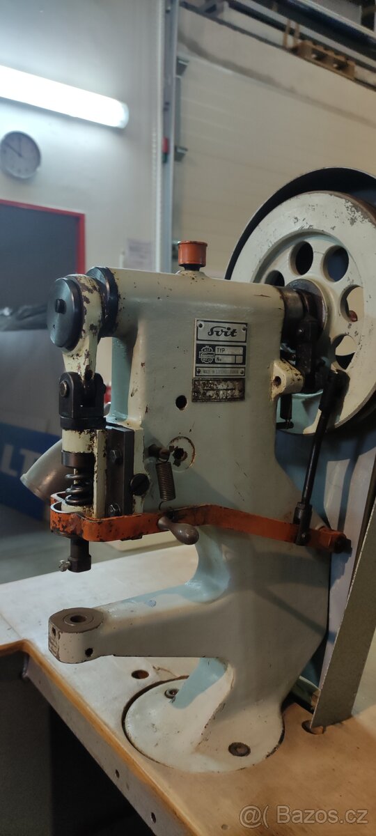 Děrovačka, kroužkovačka, nýtovačka Sázavan. - 8