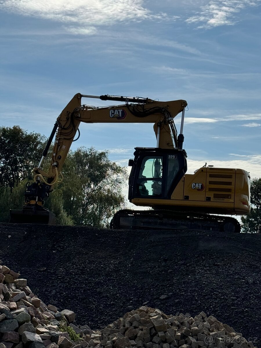 CAT 323 ENGCOM EPS kleště TOP STAV - 8