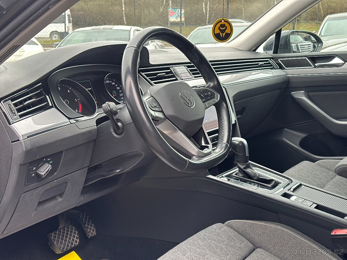 Volkswagen Passat 2023 - 8