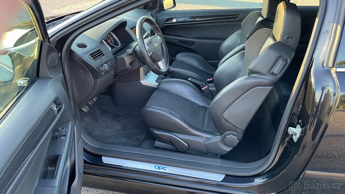 OPEL ASTRA GTC 2.0T OPC - 8