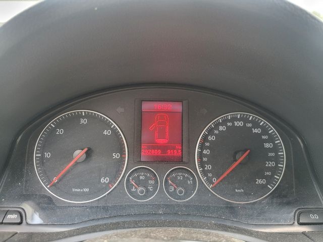 Volkswagen Golf 1.9 TDI - 8