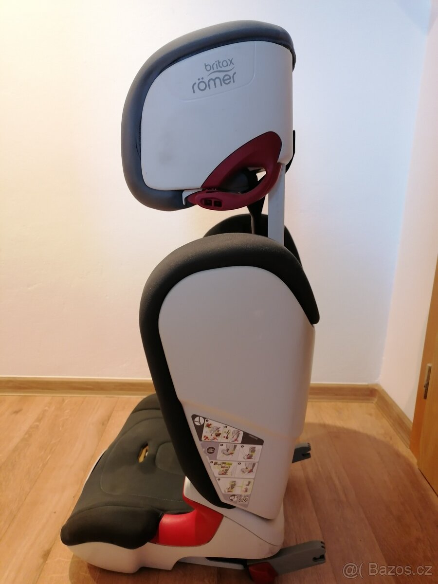 Autosedačka Britax Römer Kidfix II XP (15–36 kg) - 8
