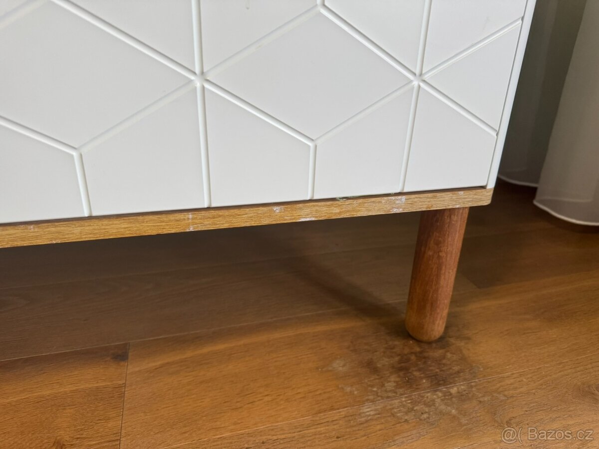 Krásná dětská zánovní skříň a komoda - 8