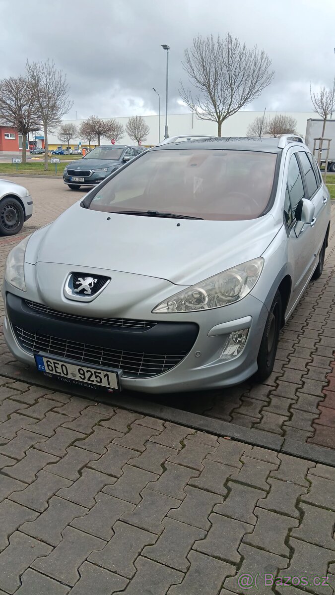 Peugeot 308sw 1.6hdi - 8