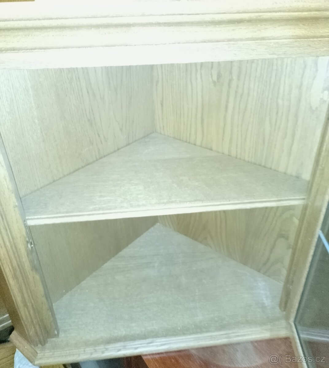 Dubová rohová vitrínky - 2 ks - 8