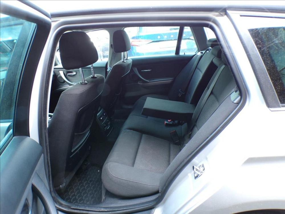 BMW 318 D 2,0 XENONY - 8