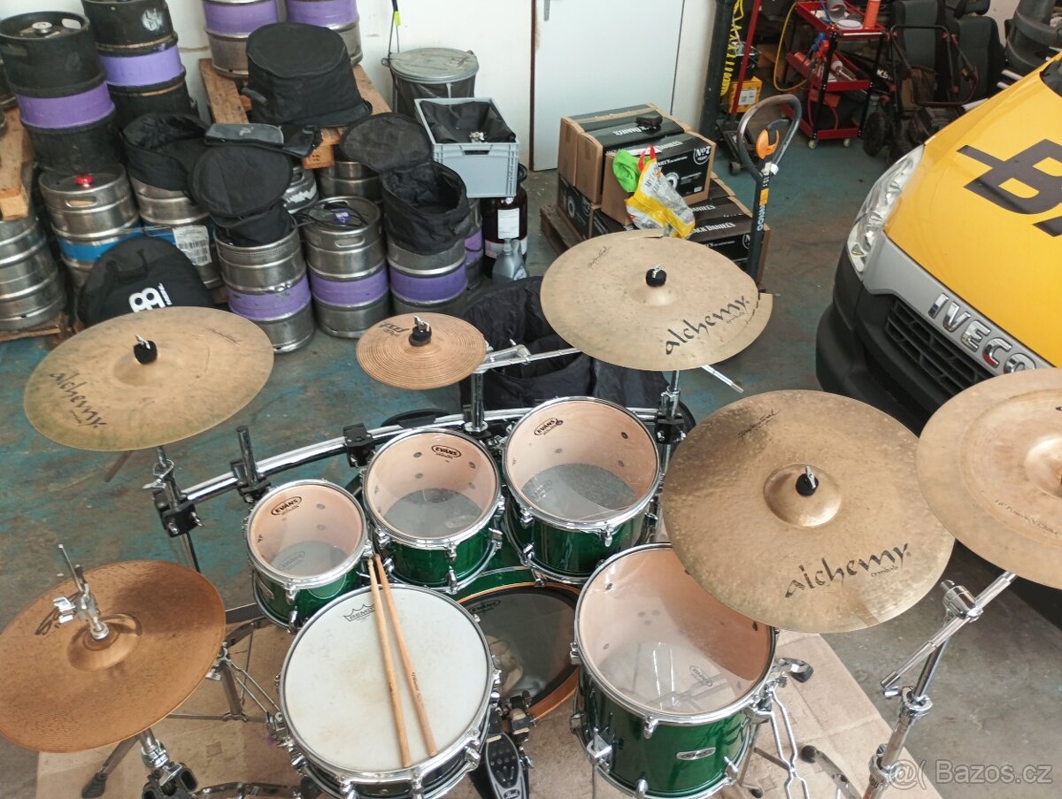 Prodám bicí Mapex M birch - 8