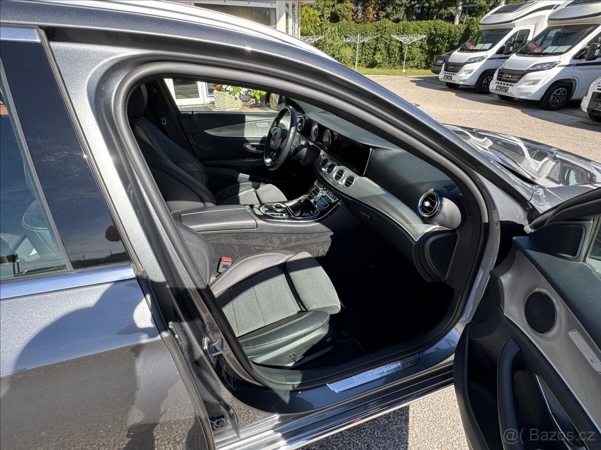 Prodám Mercedes-Benz Třídy E, 3,0 350d - odpočet DPH - 8