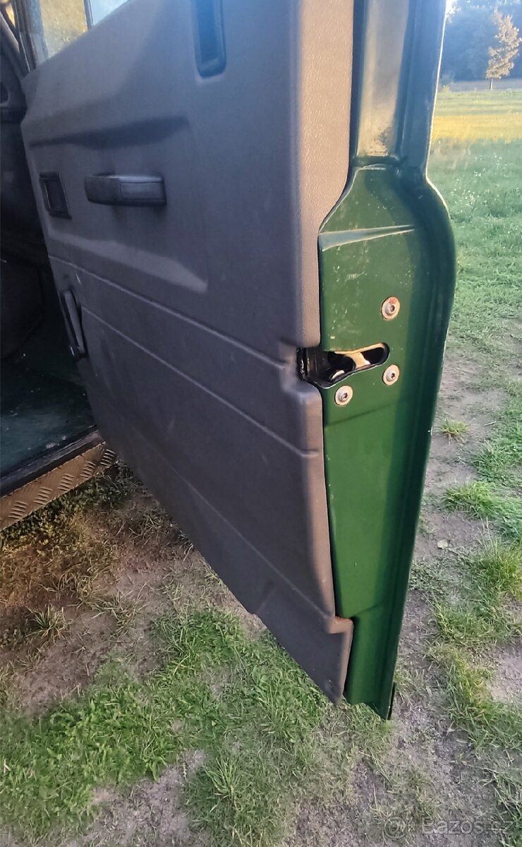 Land rover defender 110 - 8