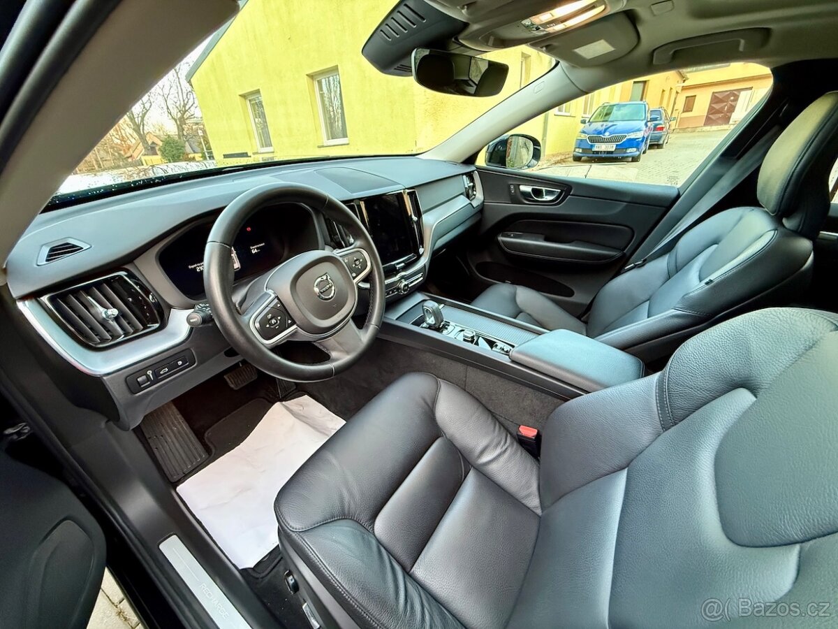 Volvo XC60 T6 257kW Inscription 4x4 NYNÍ PO SERVISE ČR 2022 - 8