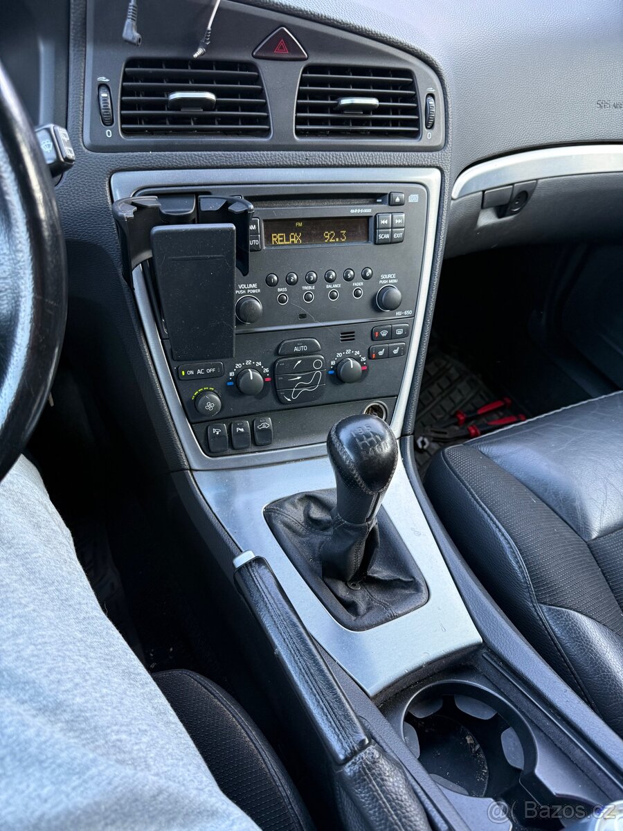 Volvo V70 D5 136kw ND - 8