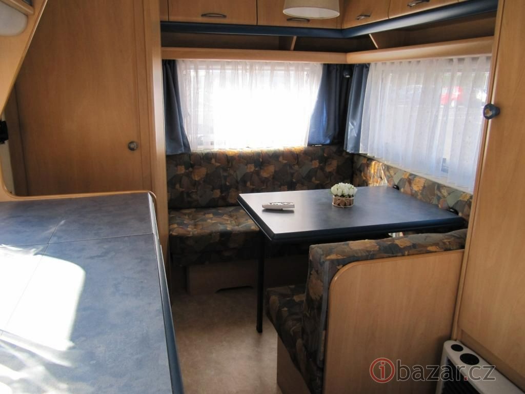 Prodám karavan Hobby 400 sf,r.v.1998 + mover + předstan - 8