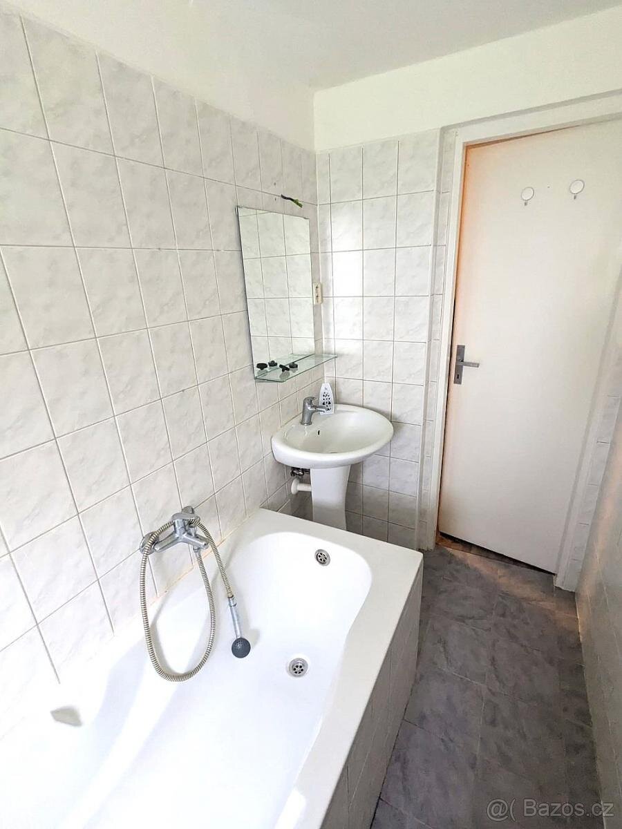 Pronájem bytu 2+kk, Karolíny Světlé 241/16, Děčín VII - Chro - 8