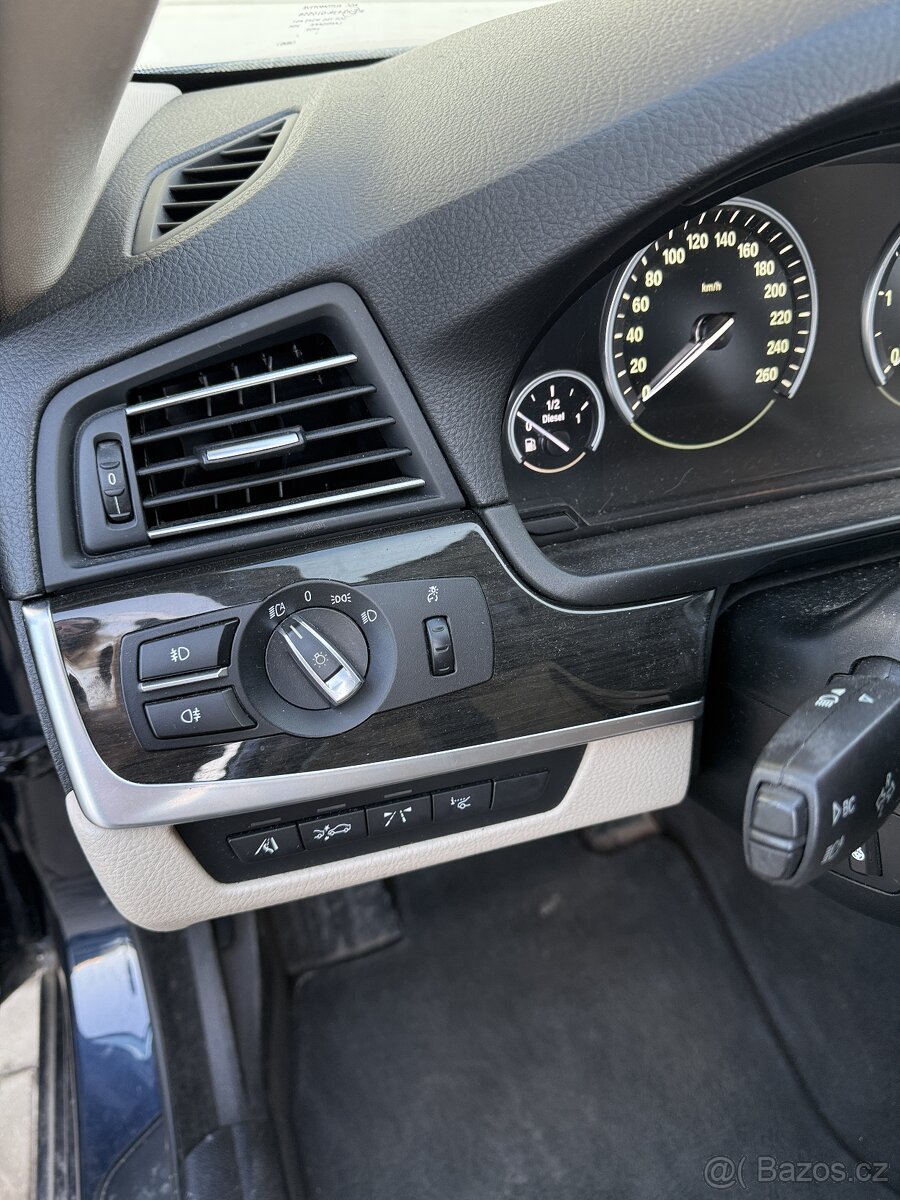 BMW F11 530D X-Drive 2011 rok - 8