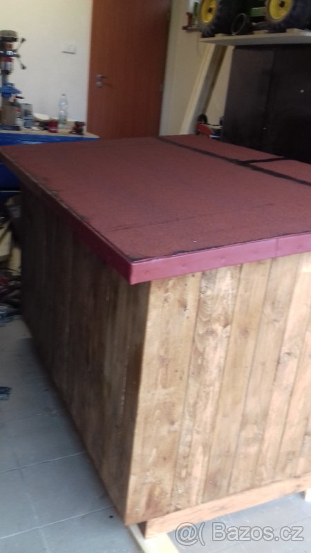 PRODÁM PSÍ BOUDU - 8