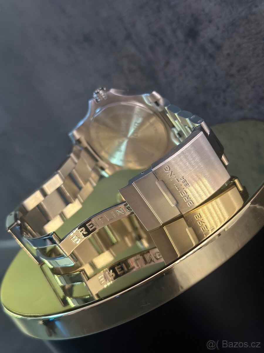 BREITLING AVENGER 43mm - 8