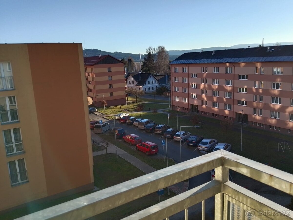 1+1 Volary, sídliště Míru - Šumava poblíž hranic s Německem - 8