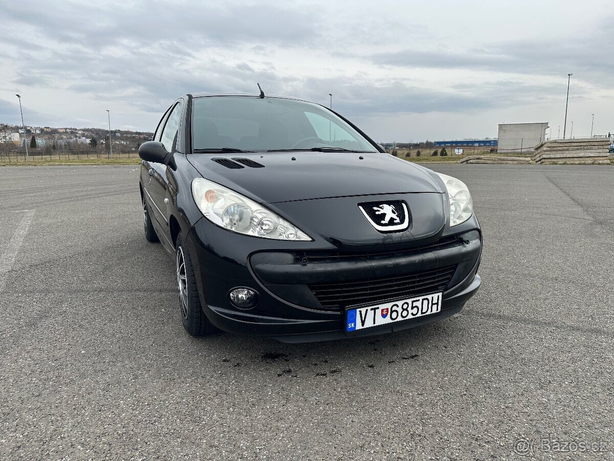 Peugeot 206+ - 8
