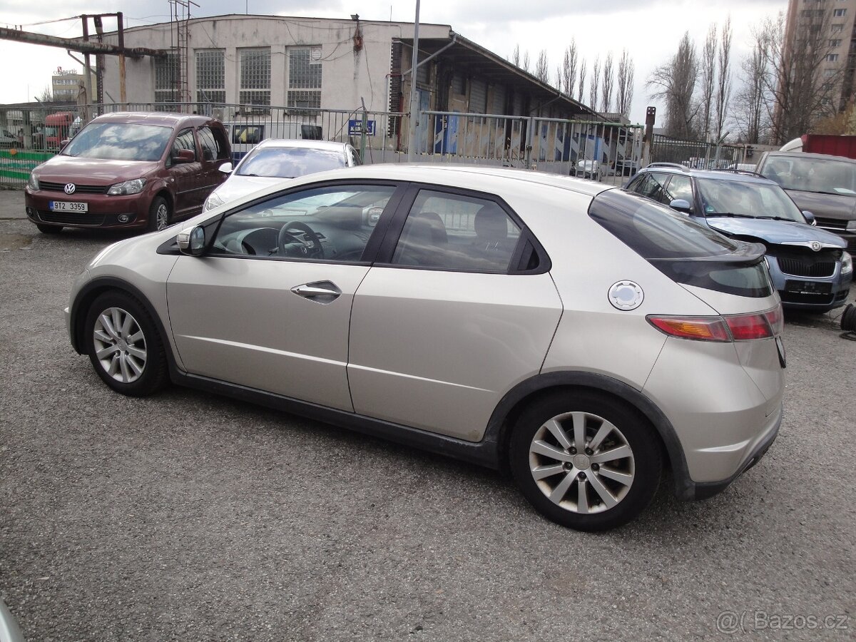 Prodám Honda Civic 2.2,i-CTDi,103kw - 8