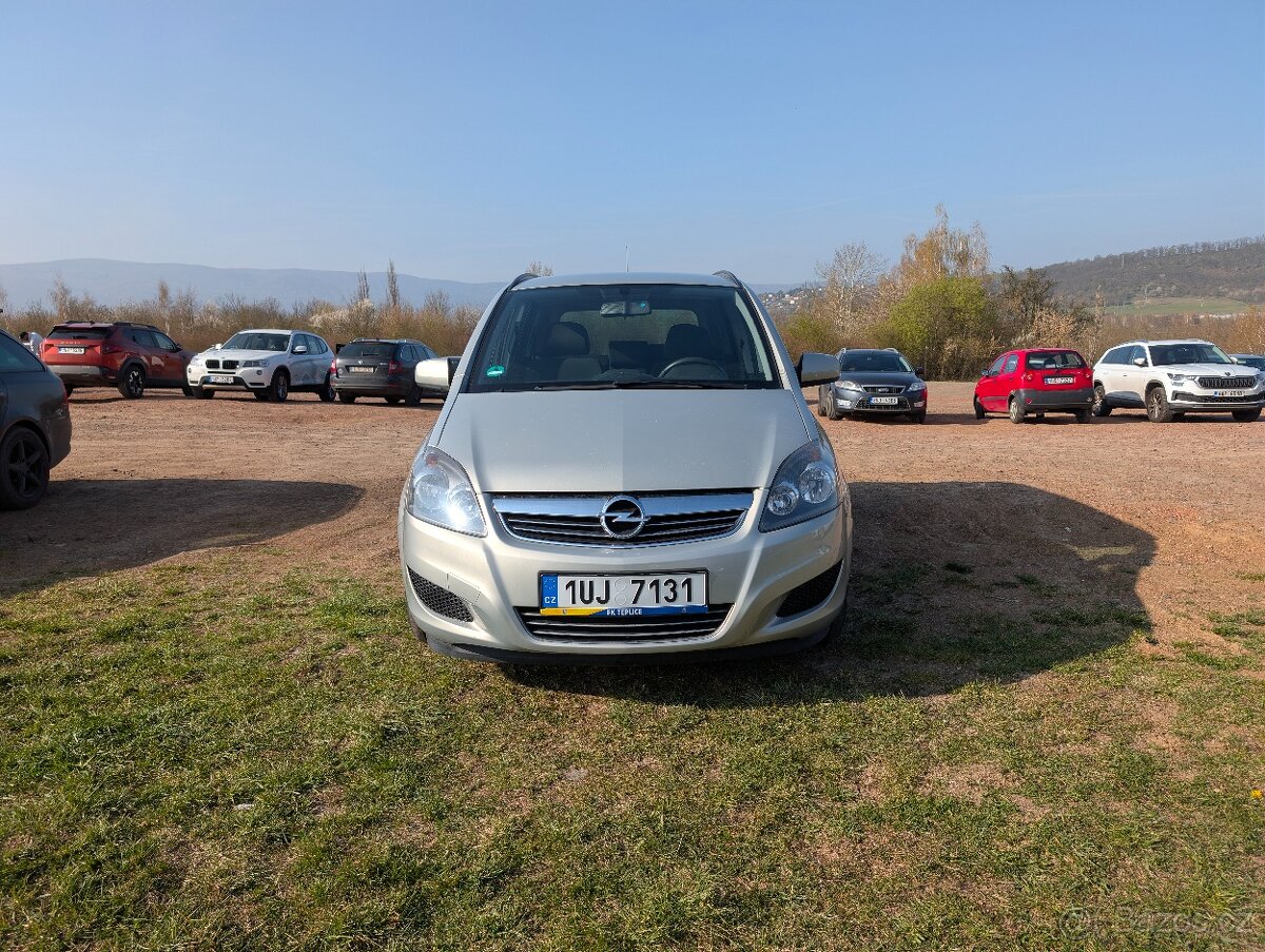 Opel Zafira B 1,9 CDTI - 8