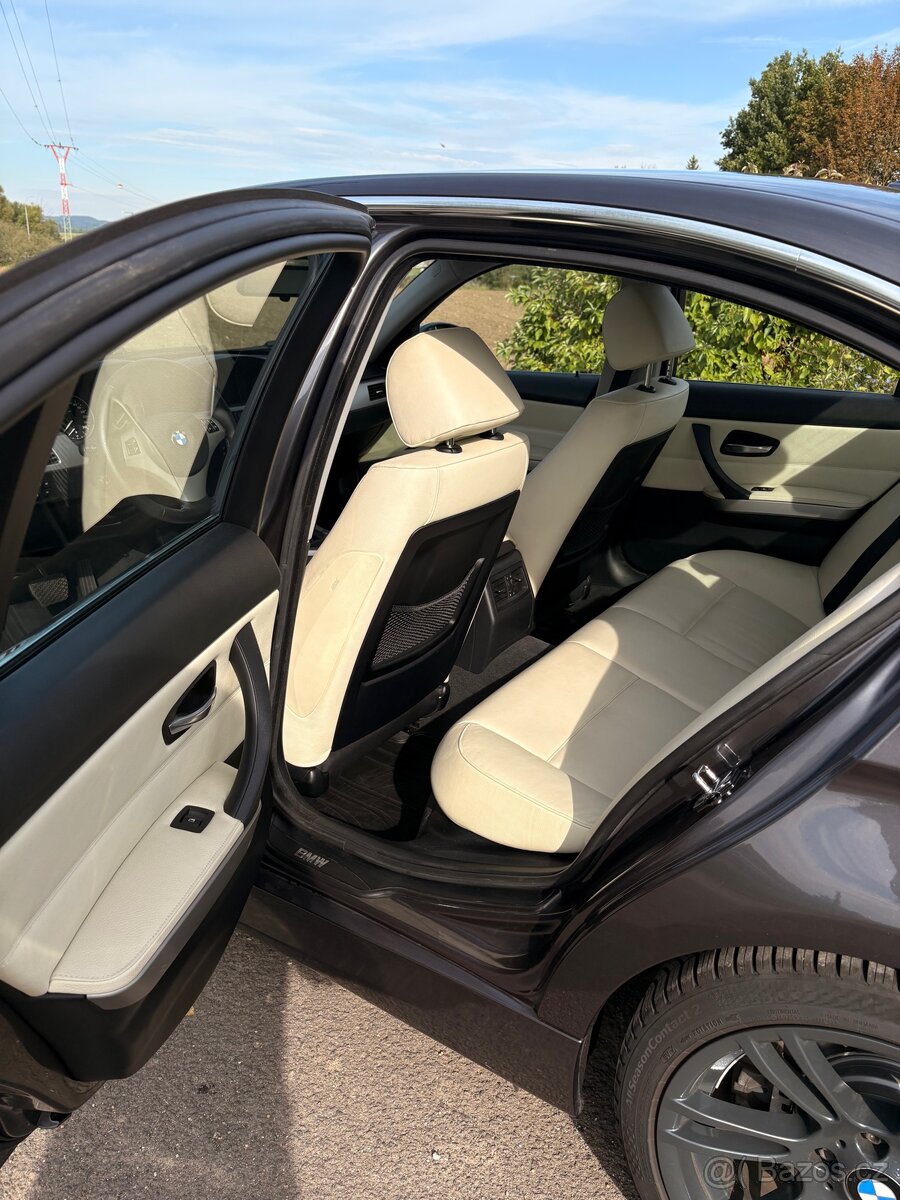 BMW e90 330i - 8
