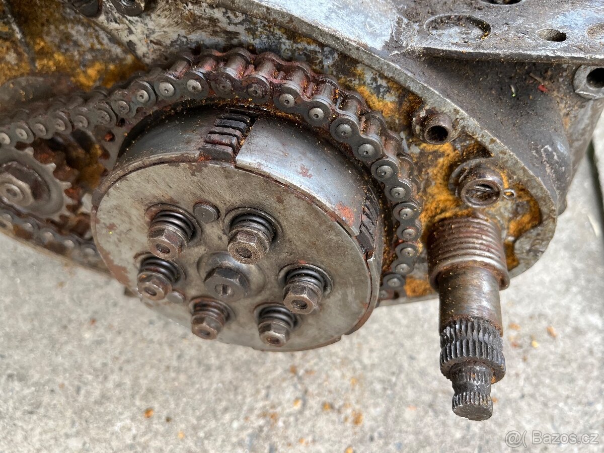 Motor ČZ 125 t - 8