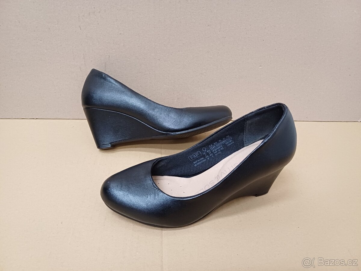Černé lodičky na klínku vel.37 - 8