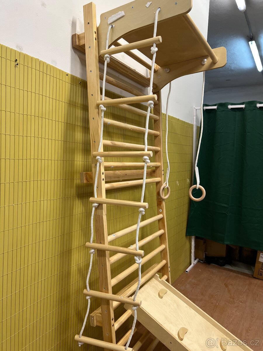 Perfektní dřevěná žebřina s doplňky – nová, nepoužitá, skvěl - 8