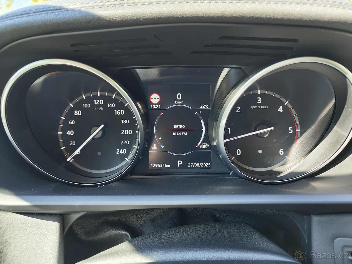 Land Rover Discovery 3.0L TD6 HSE Luxury AWD A/T - 8