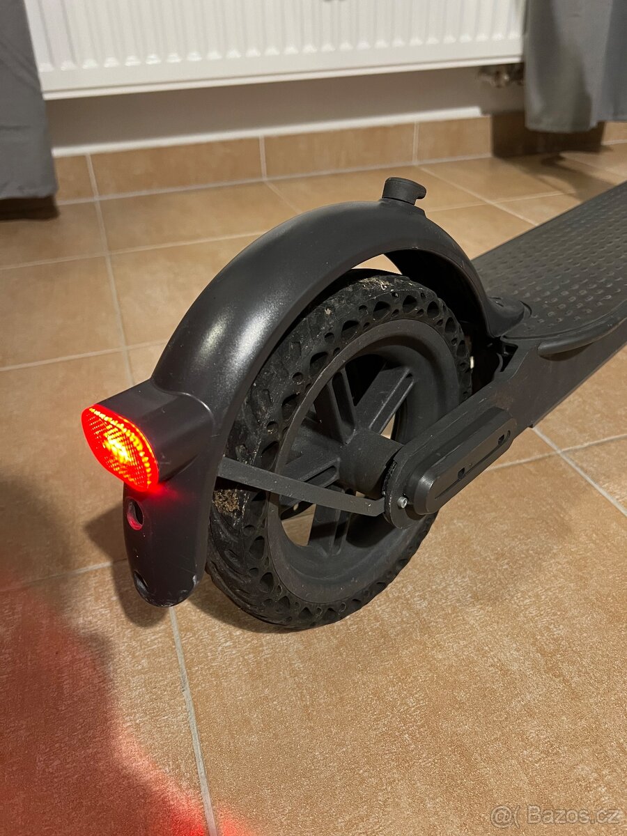 2x Xiaomi Scooter PRO - 8