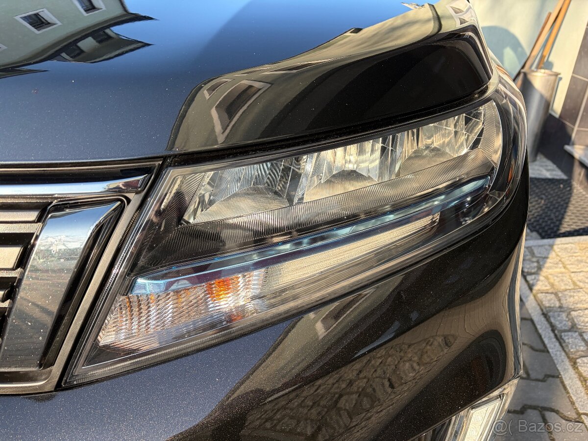 Suzuki Vitara 1,4i - hybrid,4x4,serviska,Comfort - 8