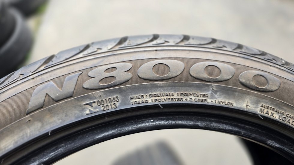 Letní pneu 245/40/18 Nexen - 8