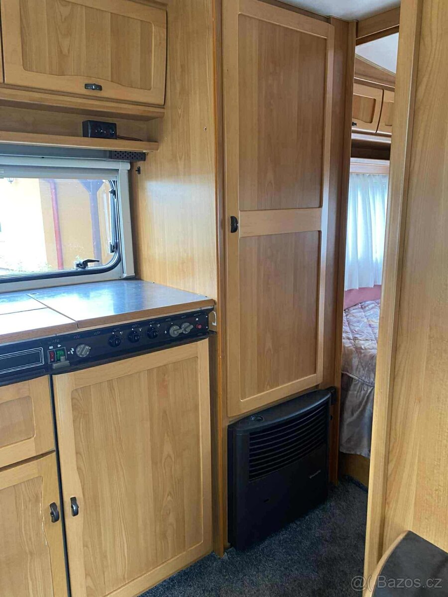 Hymer Eriba Nova 491/ MOVER/pevná postel - 8