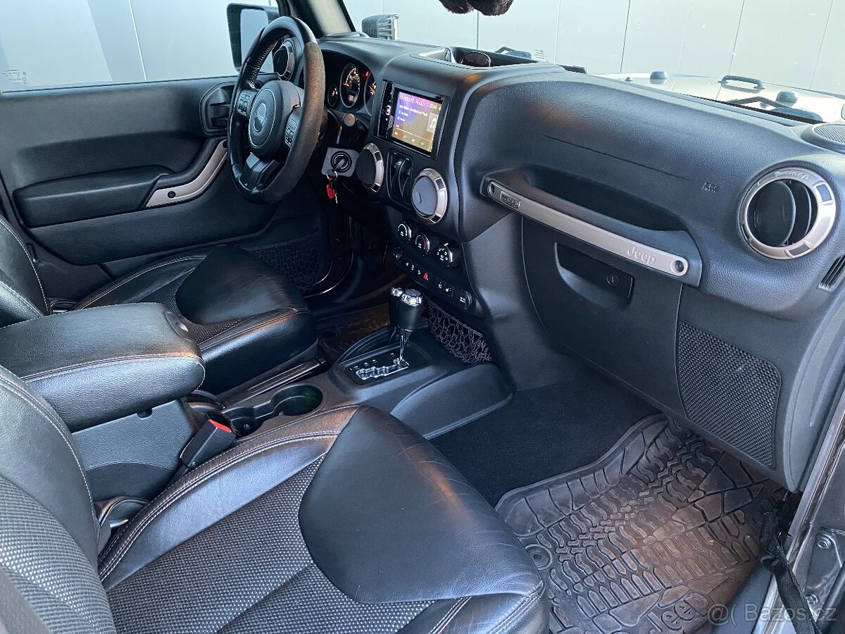 Jeep Wrangler 3.6 75th Anniversary Edition - 8