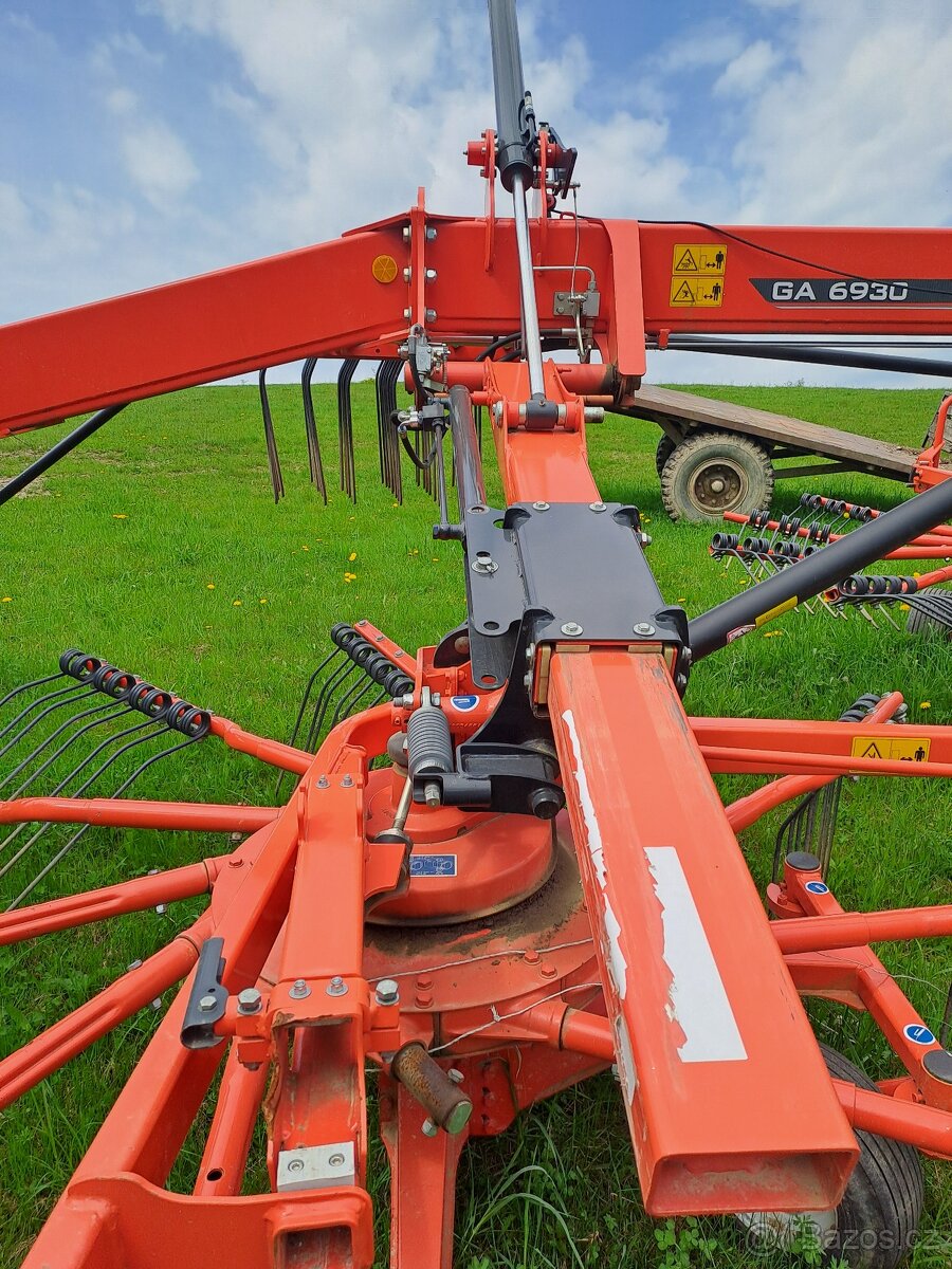 Hrabačka, zhrňovač Kuhn GA6930 - 8