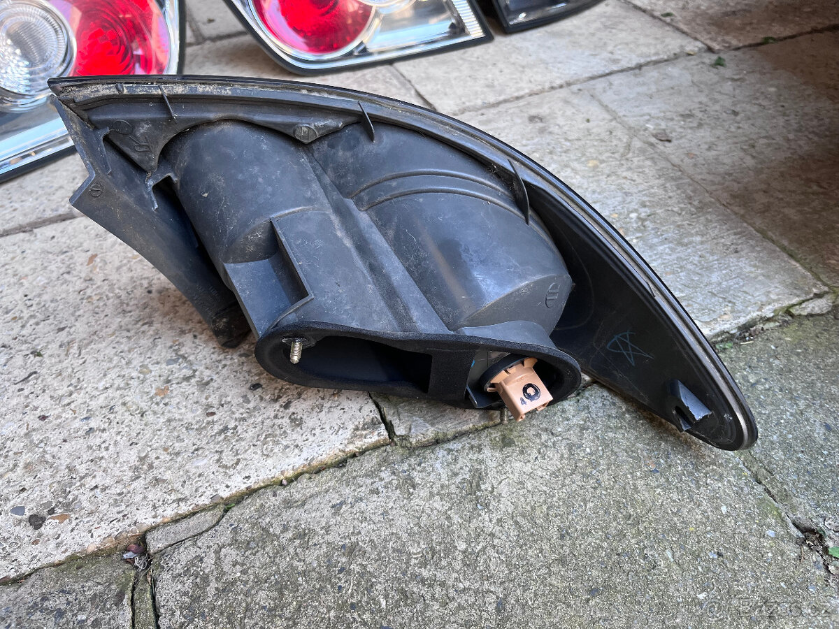 Mazda 6 GG liftback facelift - světla - 8