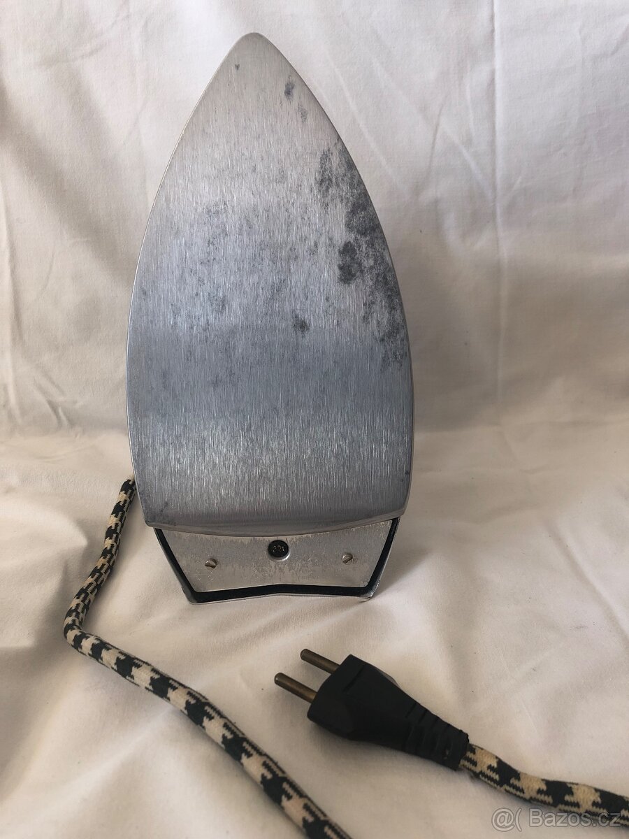 Staré žehličky - 8