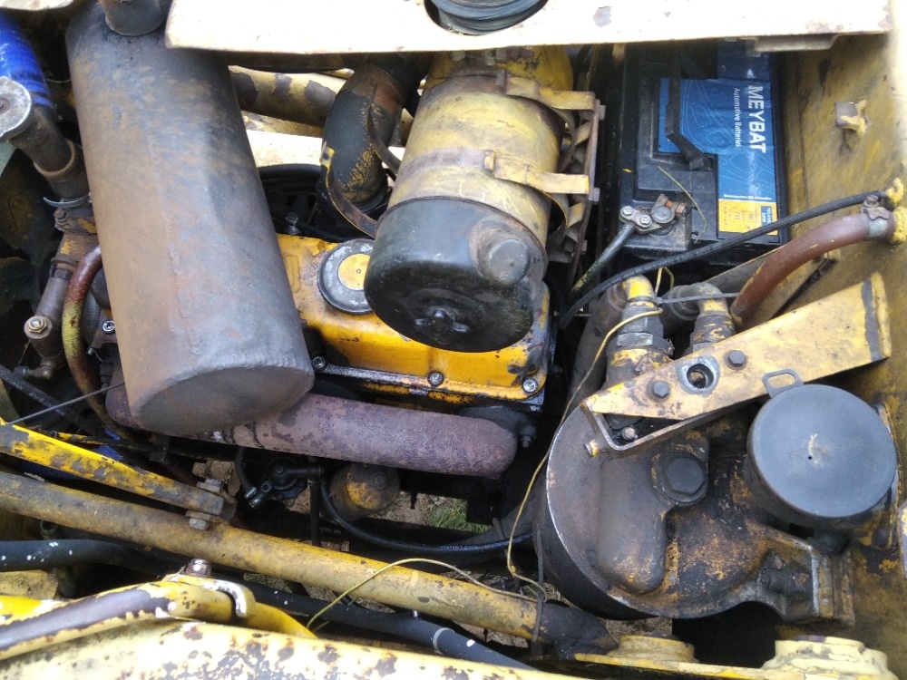 Traktorbagr JCB 3cx 1985 4x4 - 8