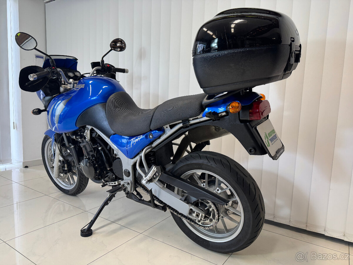 Triumph Tiger 955i - 8