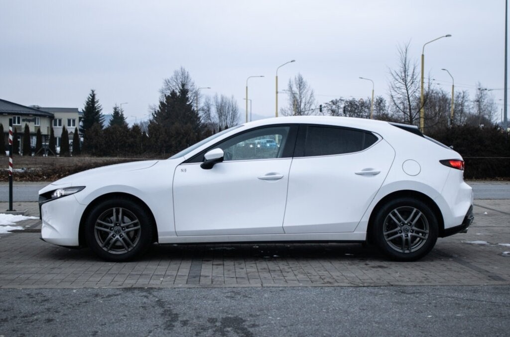 Mazda 3 90kW (2020). - 8