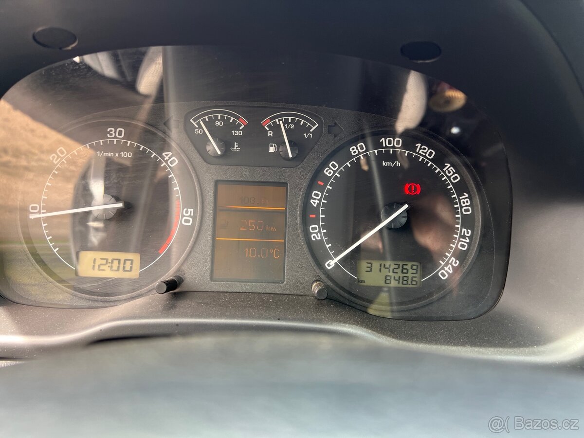 Škoda Octavia 1.9tdi - 8