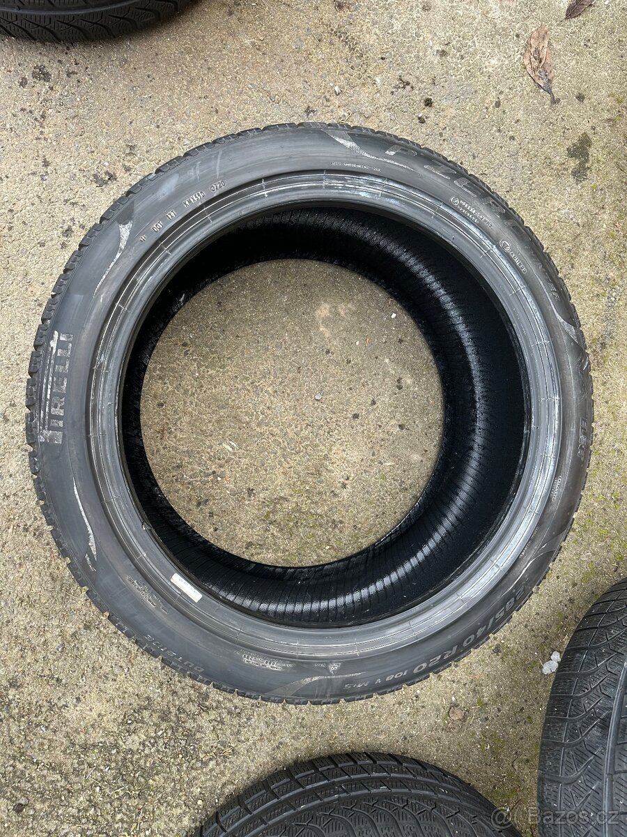 Zimní pneumatiky Pirelli 245/45 r20 a 285/40 r20 sada 4ks - 8