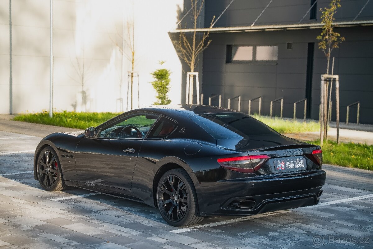 Maserati GranTurismo S - 8